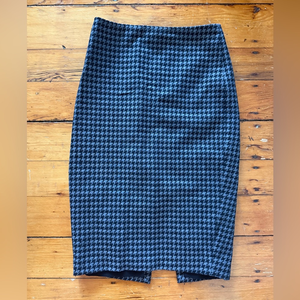 Houndstooth Pencil Skirt